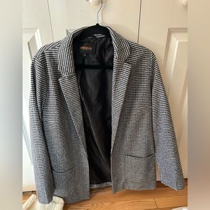 Forever 21 houndstooth blazer